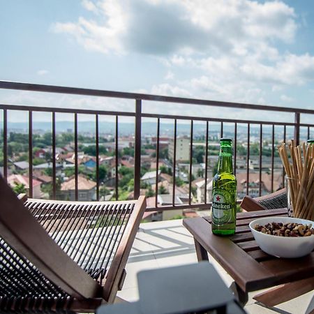 The Aviator Apartment - Jacuzzi & Panoramic View Клуж-Напока Экстерьер фото